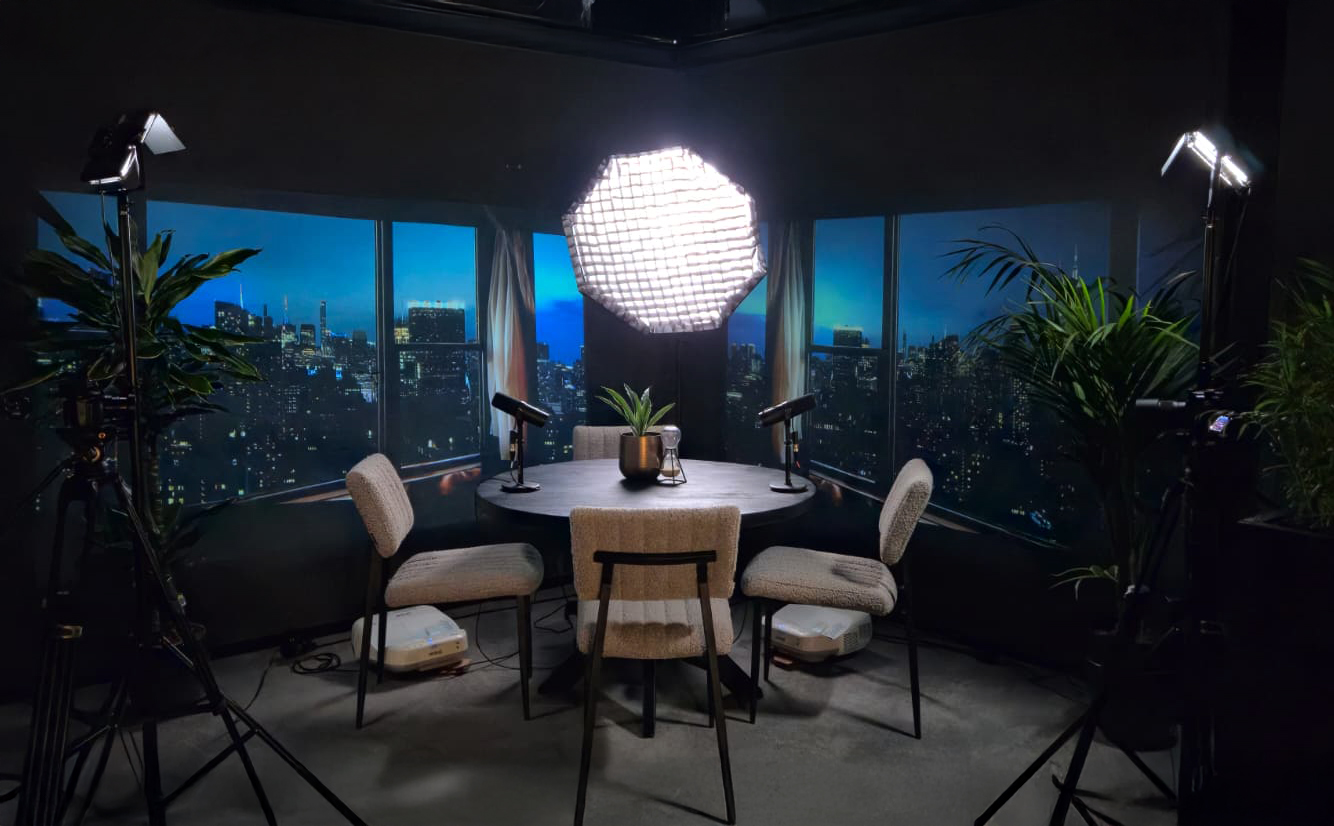 Studio — skyline
